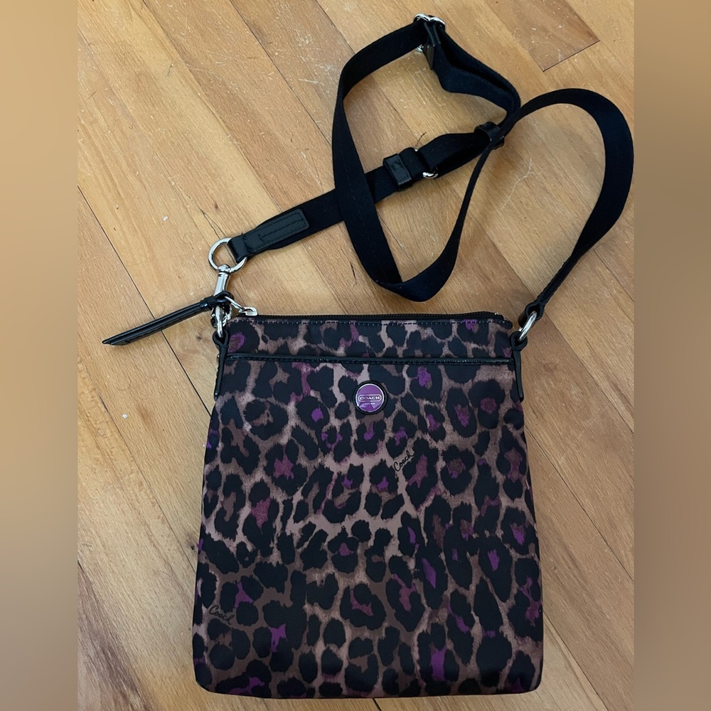 Coach crossbody purse leopard print excellent condition